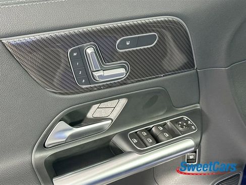 Used 2024 Mercedes-Benz GLA 35 AMG 4MATIC image 39