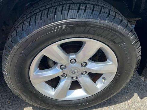 Used 2014 Lexus GX 460 AWD/4WD image 16