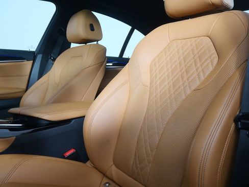 Used 2023 BMW 530i w/ M Sport Package image 10