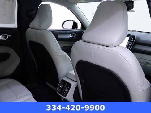New 2025 Volvo XC40 B5 Plus w/ Protection Package Premier image 14