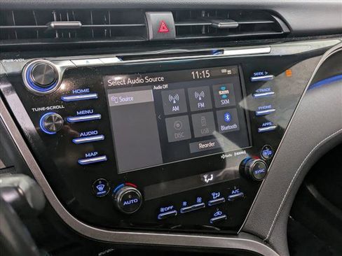 Used 2020 Toyota Camry XSE FWD image 12