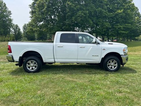 Used 2019 RAM 2500 Laramie AWD/4WD image 2