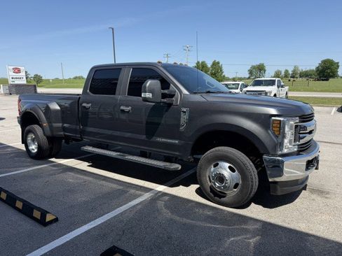 Used 2019 Ford F350 XL w/ STX Appearance Package AWD/4WD image 3