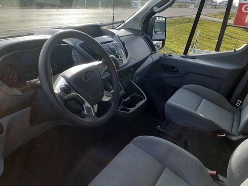 Used 2016 Ford Transit 350 XLT image 9