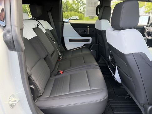 Used 2025 GMC Hummer EV 3X AWD/4WD image 17