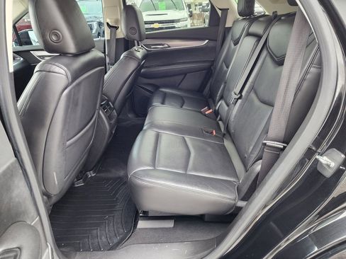 Used 2017 Cadillac XT5 Luxury w/ Driver Awareness Package image 12