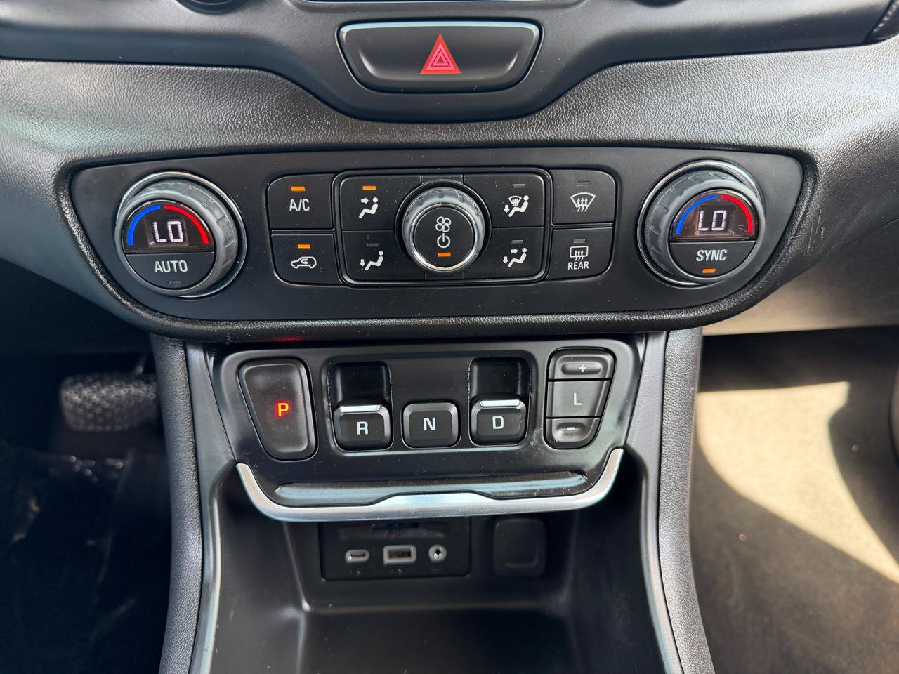 Used 2019 GMC Terrain SLT AWD/4WD image 14