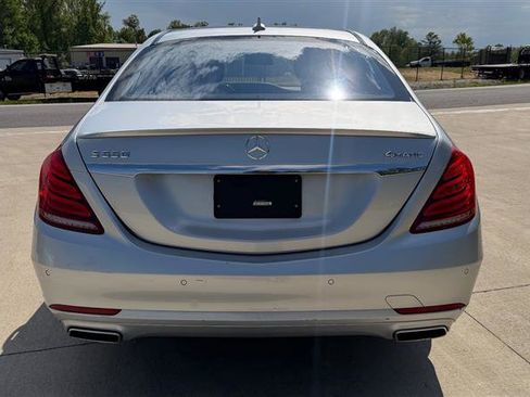 Used 2015 Mercedes-Benz S 550 4MATIC Sedan image 4