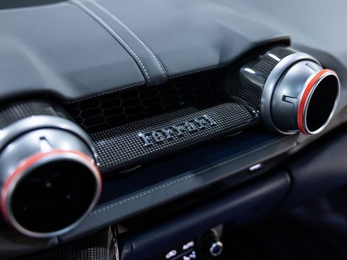 Used 2019 Ferrari 812 Superfast RWD image 47