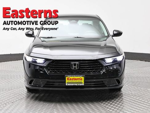 Used 2025 Honda Accord LX image 2