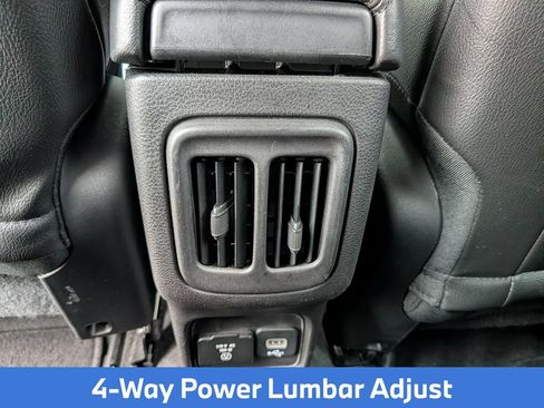 Used 2019 Jeep Compass Latitude FWD image 36
