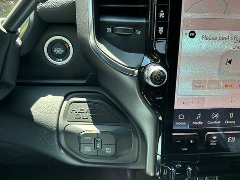 New 2026 RAM 3500 Laramie AWD/4WD image 23