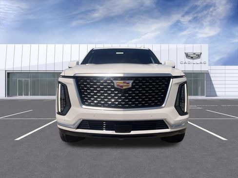 New 2026 Cadillac Escalade Luxury w/ Touring Package AWD/4WD image 3