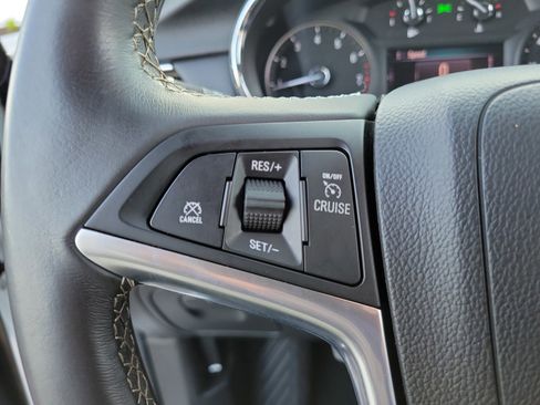 Used 2022 Buick Encore Preferred w/ Safety Package image 18