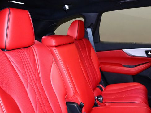 Used 2025 Acura MDX A-Spec image 21