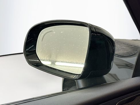 Used 2024 Volvo XC60 B5 Plus image 16