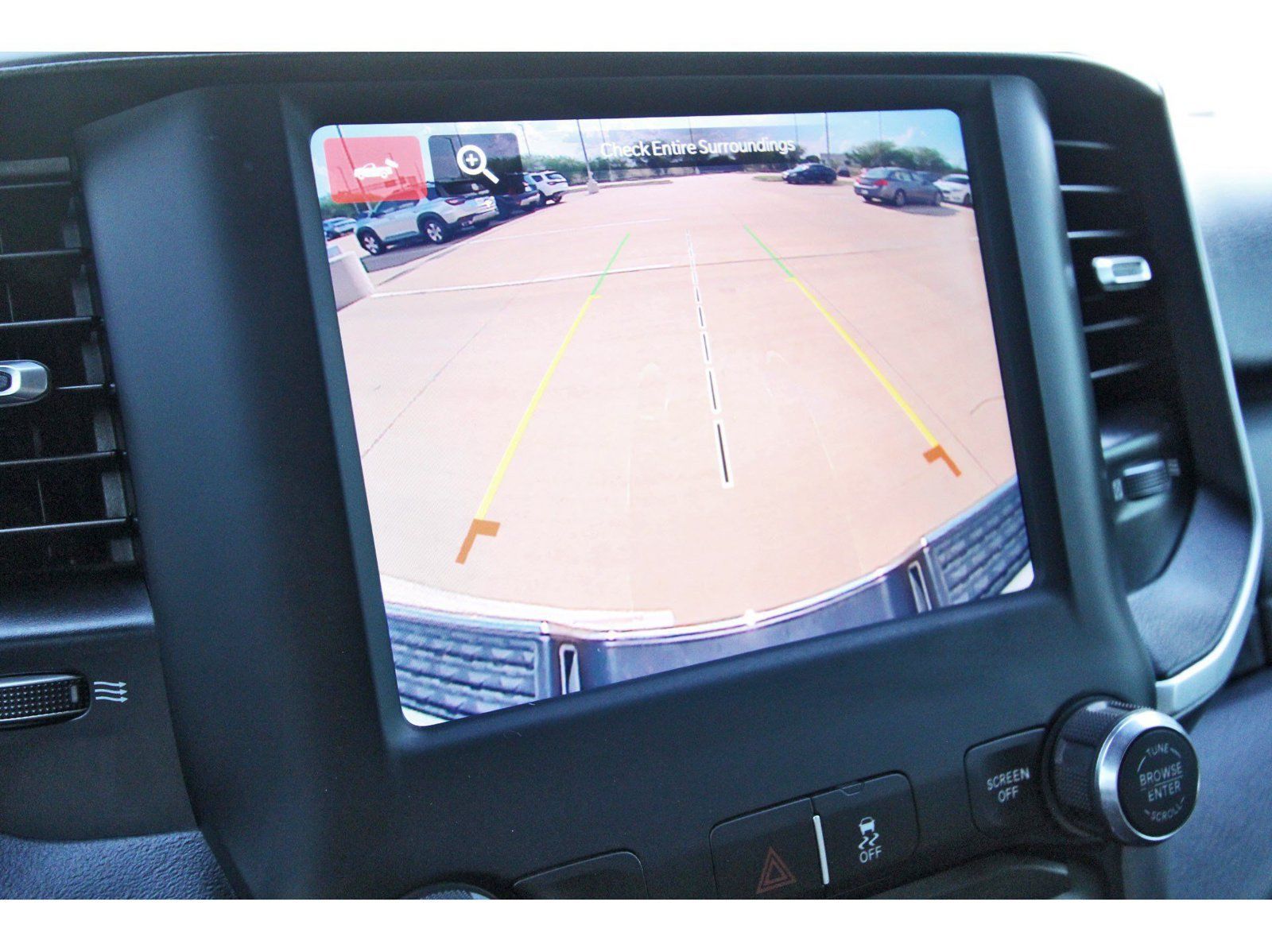 Used 2024 RAM 2500 Big Horn AWD/4WD image 28