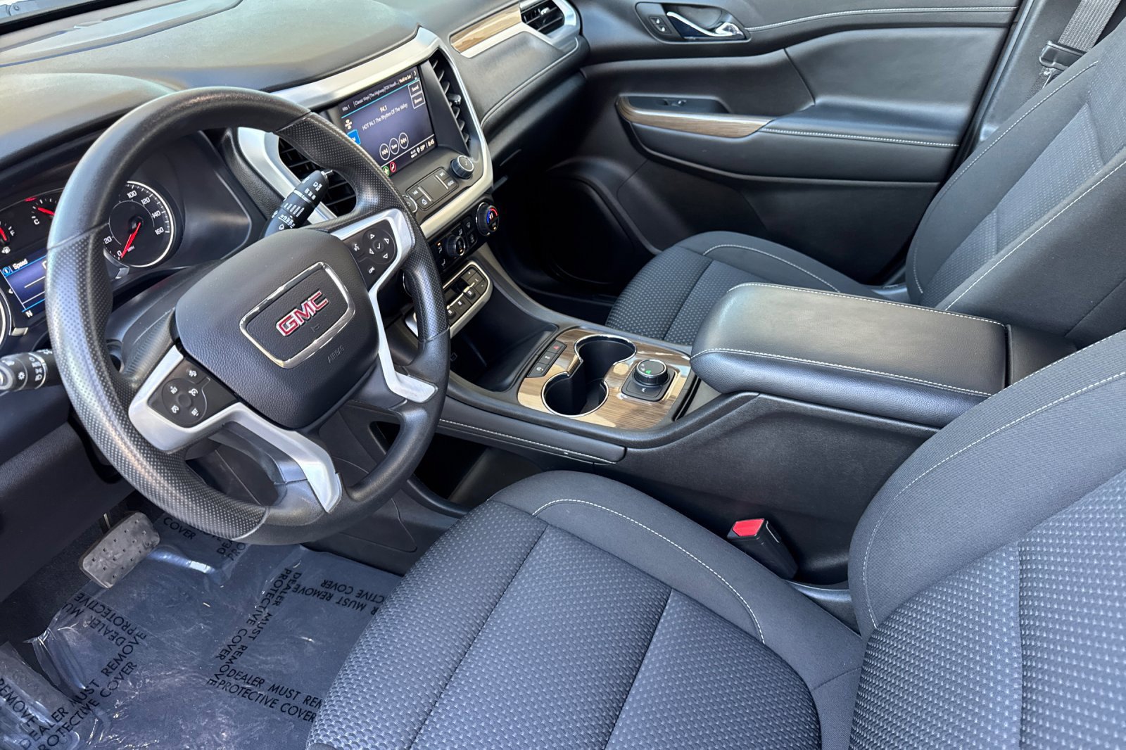 Certified 2023 GMC Acadia SLE w/ LPO, Cargo Package FWD image 10