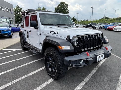 Used 2023 Jeep Wrangler Unlimited Sport AWD/4WD image 13