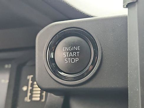 Used 2025 Toyota Tacoma SR5 image 16