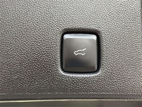 Certified 2025 Ford Escape ST-Line w/ Tech Pack #1 image 9