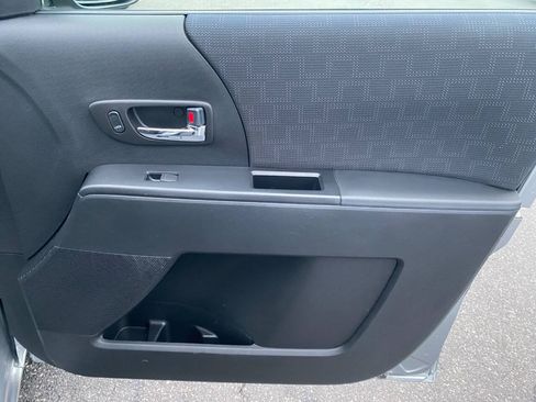 Used 2010 MAZDA MAZDA5 Sport FWD image 27