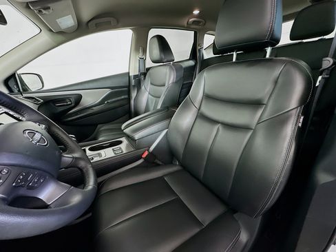 Used 2024 Nissan Murano SV w/ SV Midnight Edition Package image 13