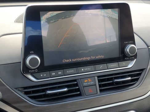 Used 2023 Nissan Altima 2.5 SV image 22