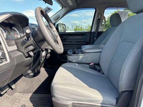 Used 2018 RAM 2500 Tradesman w/ Chrome Appearance Group AWD/4WD image 19