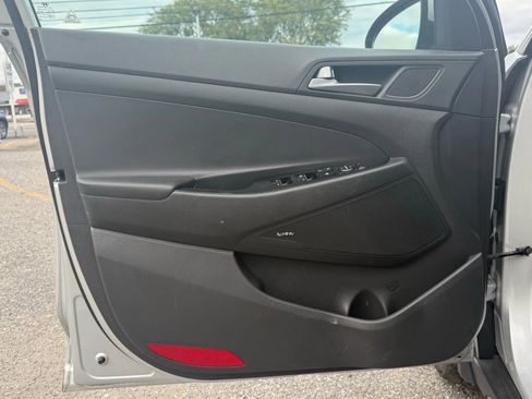 Used 2017 Hyundai Tucson Limited w/ Limited Ultimate Package 03 image 9