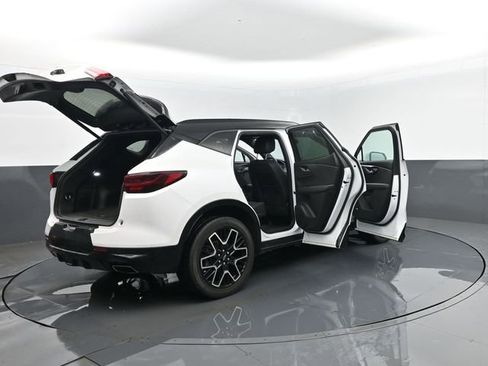 Used 2023 Chevrolet Blazer RS AWD/4WD image 32