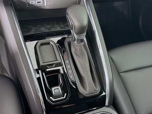 New 2026 GMC Canyon Elevation w/ Convenience Package RWD image 18