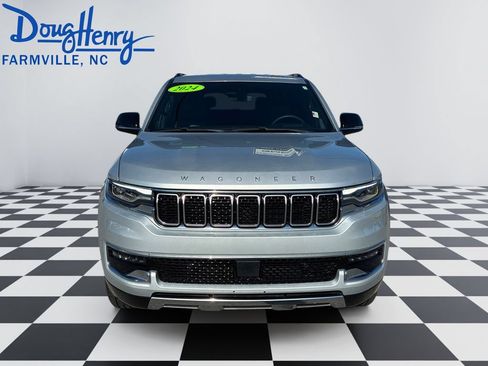 Used 2024 Jeep Wagoneer Series III AWD/4WD image 8