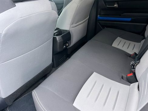 Certified 2025 Toyota Tacoma TRD Off-Road image 15