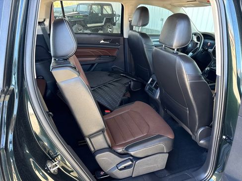 Used 2021 Volkswagen Atlas SEL Premium image 8