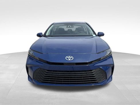 Used 2025 Toyota Camry LE FWD image 2