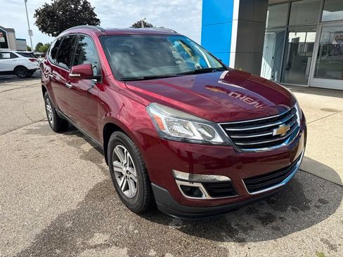 Used 2015 Chevrolet Traverse LT FWD image 1