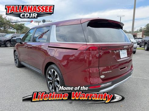 Used 2024 Kia Carnival EX FWD image 5