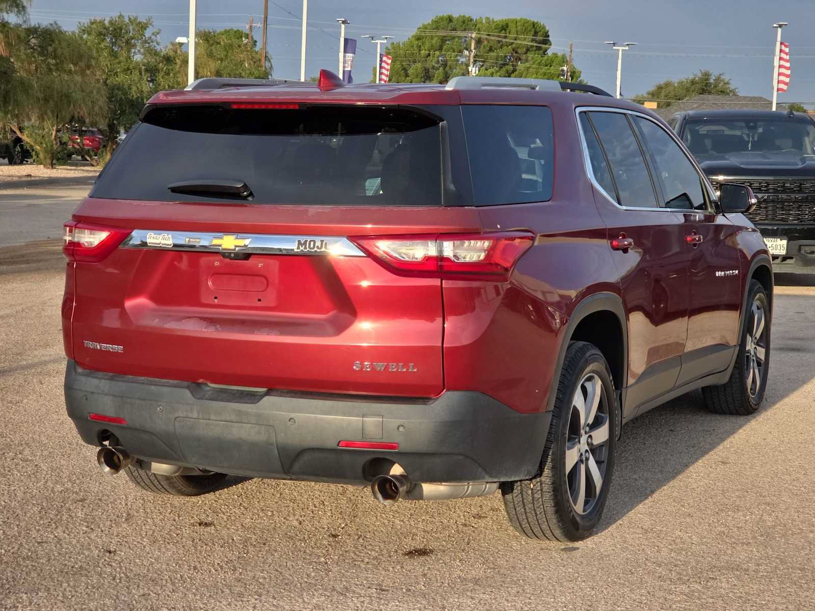 Used 2018 Chevrolet Traverse LT FWD image 7
