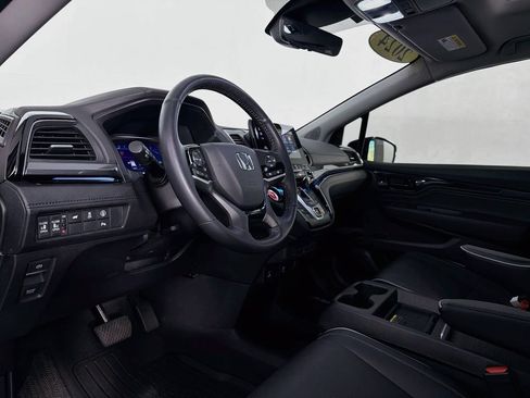 Used 2024 Honda Odyssey Elite image 14