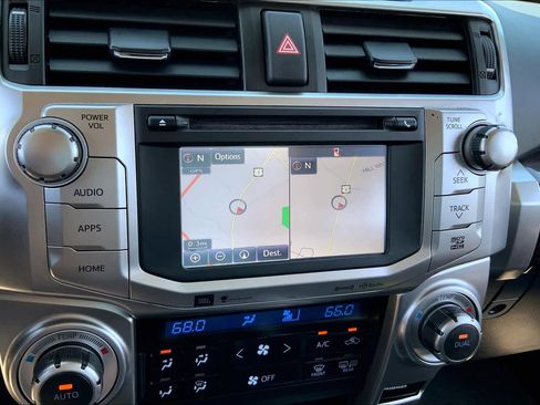 Used 2016 Toyota 4Runner Limited image 34