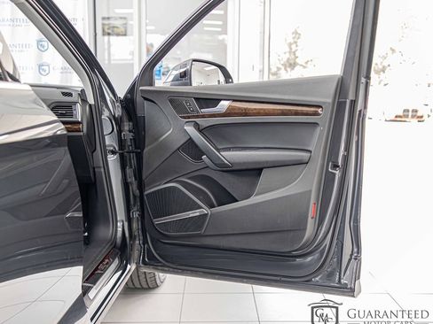 Used 2018 Audi Q5 2.0T Premium Plus w/ Premium Plus Package AWD/4WD image 43
