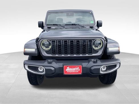 New 2025 Jeep Gladiator Sport image 8