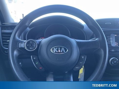 Used 2018 Kia Soul image 23