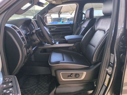 New 2026 RAM 1500 Laramie AWD/4WD image 4