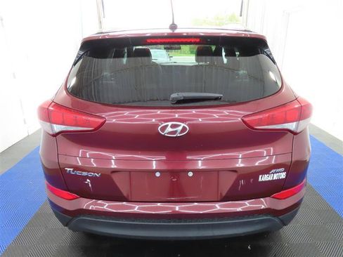 Used 2017 Hyundai Tucson SE w/ SE Popular Package 02 AWD/4WD image 8