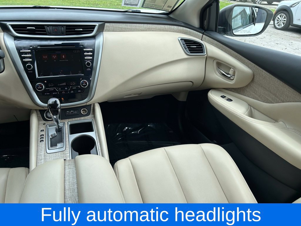 Used 2022 Nissan Murano SV FWD image 11