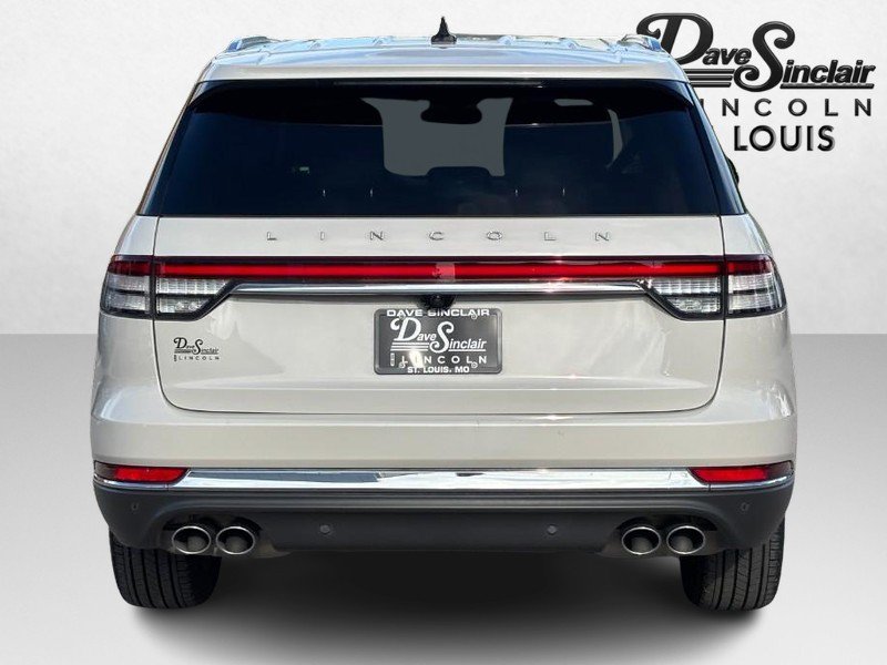 Certified 2024 Lincoln Aviator Reserve w/ Equipment Group 201A AWD/4WD image 4