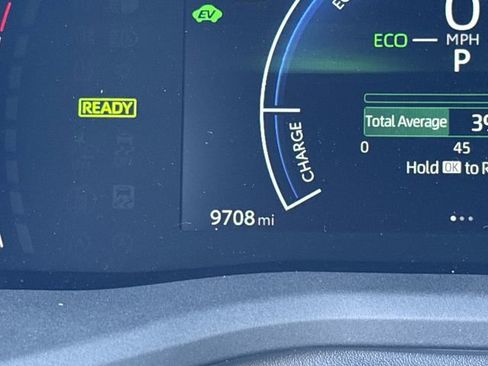 Used 2025 Toyota Camry SE w/ Convenience Package image 39