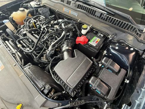 Used 2020 Ford Fusion SEL FWD image 23